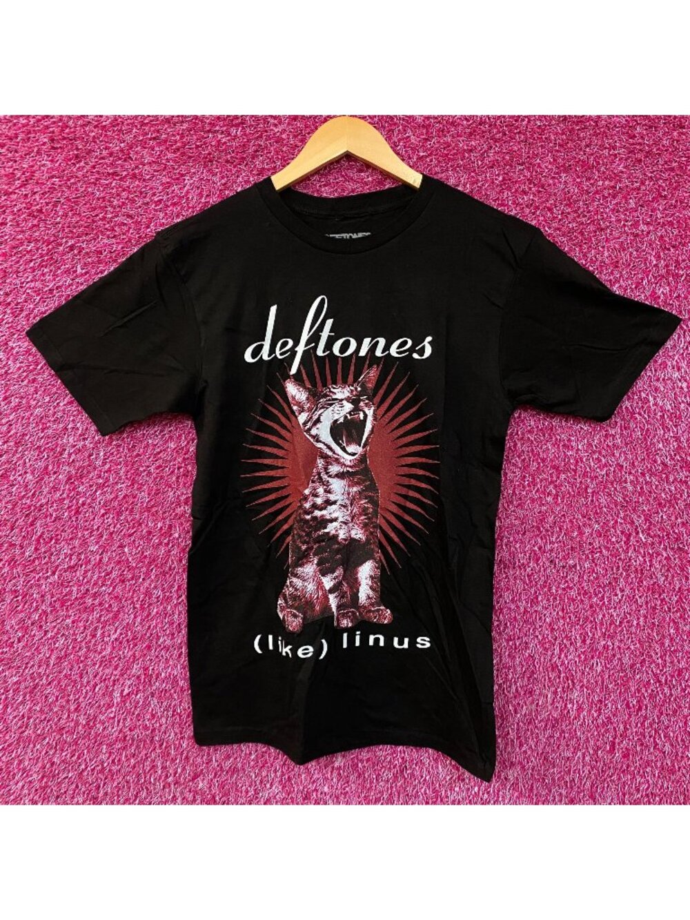 Deftones Adrenaline (Like) Linus Metal Band Graphic T-Shirt Large